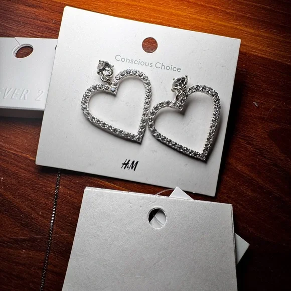 Miscellaneous Jewelry Bundle - Picture 5 of 11